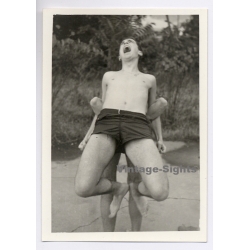 2 Young Topless Men Fool Around *2 / Gay INT (Vintage Photo 1960s)