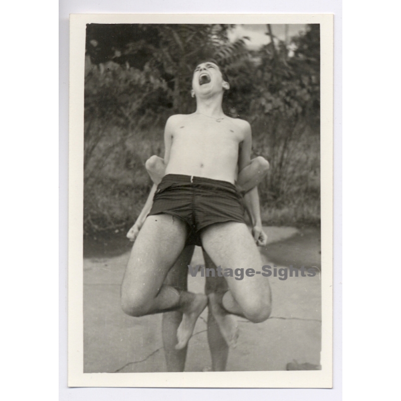2 Young Topless Men Fool Around *2 / Gay INT (Vintage Photo 1960s)