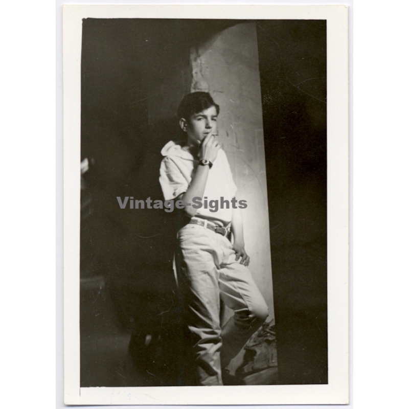 Young Man Smoking A Cigarette - Cool Pose / Gay INT (Vintage Photo 1960s)