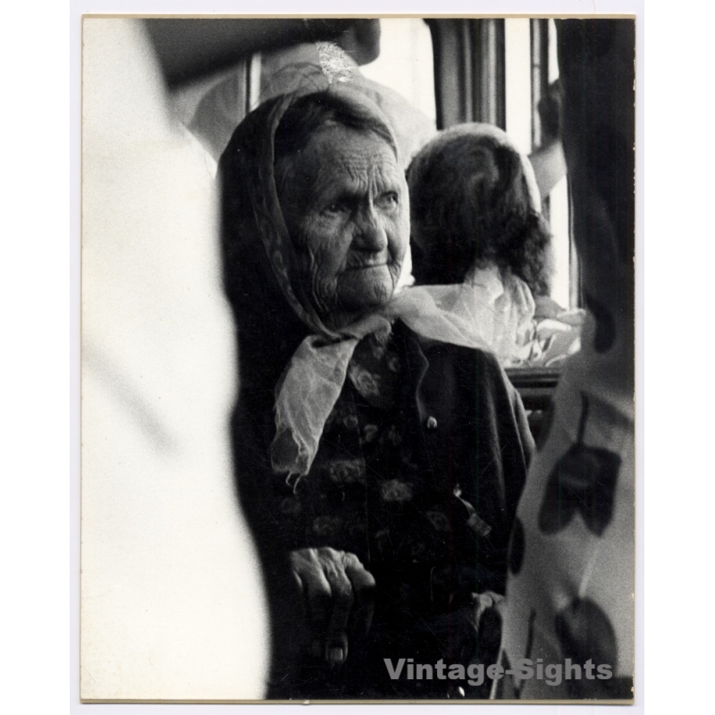 Lydia Nash / Bruxelles: Intense Portrait Of Old Spanish Lady / Headdress (Vintage Photo 1970s/1980s)