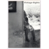 Lydia Nash / Bruxelles: Great Take Of Little Street Girl On Window Sill (Vintage Photo 1970s/1980s)