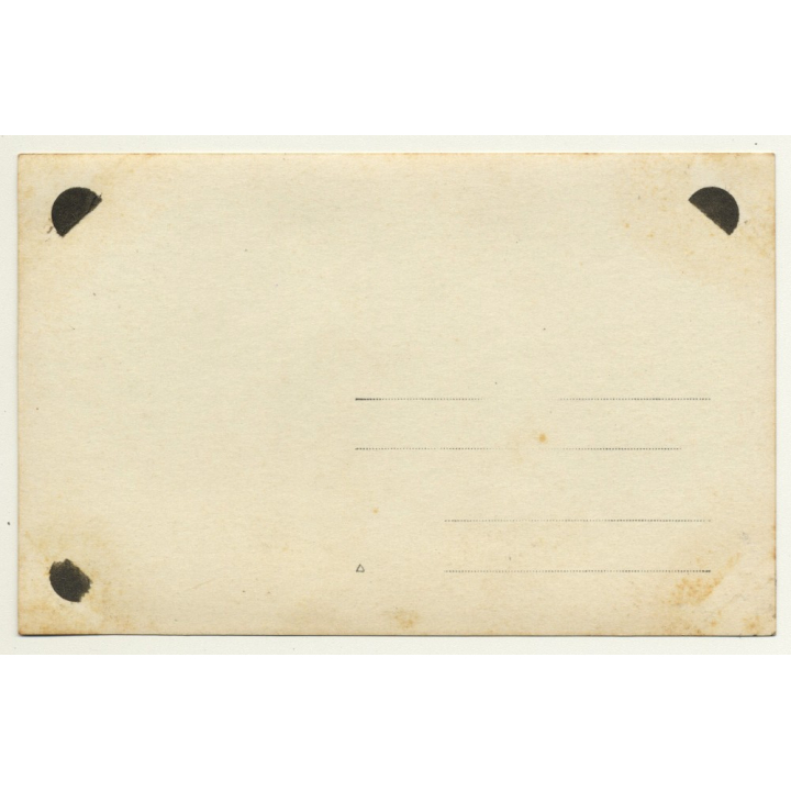 Congo Belge:  Indigenous Hut / Léopold Gabriel? (Vintage RPPC ~1920/1930s)