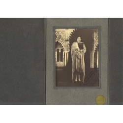 M. Garzueta - Lima / Peru: Lady Manton de Manila - Folding Folder (Large Vintage Photo 1930)