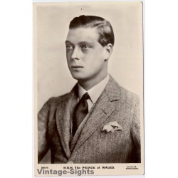 H.R.H. The Prince Of Wales Edward VIII Beagles (Vintage RPPC 1920)