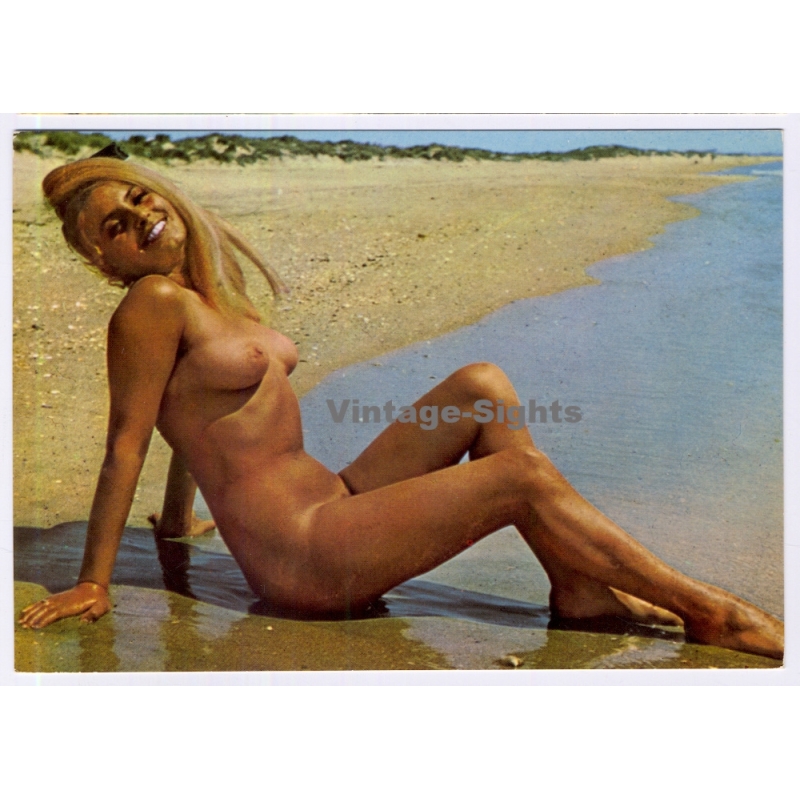 Nude Beach Beauty*9 / Nudism - Pin-up (Vintage PC 1970s)