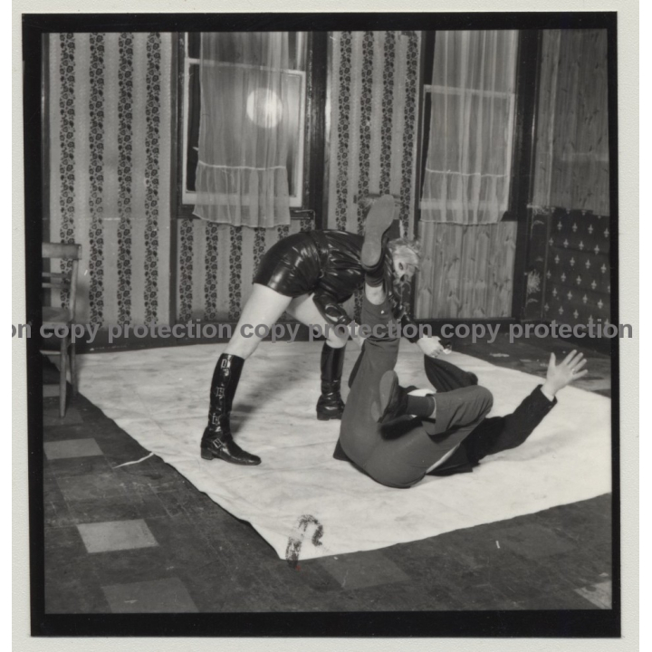 Semi Nude Blonde & Brunette Women In Hot Catfight *9 / Wrestling (Vintage Contact Sheet Photo 1970s)