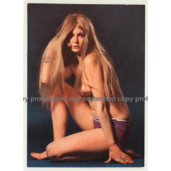 Nude Showgirl Brigitte / Akt-Studio X - Kurfürstendamm (Vintage PC Berlin 1960s)