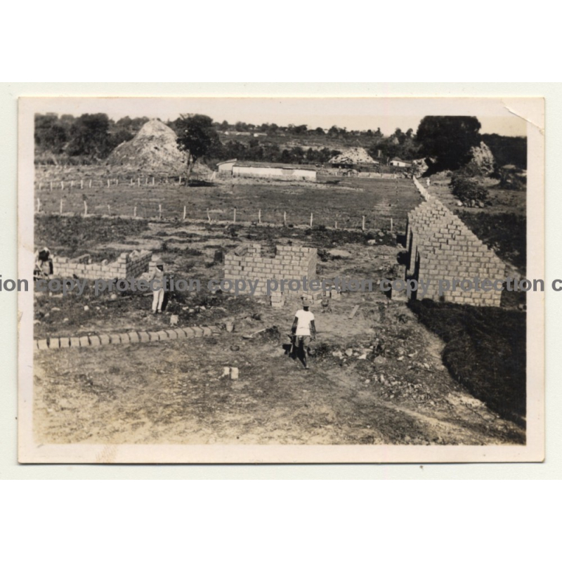 Congo-Belge: Farm In Elisabethville *4 / Construction (Vintage Photo ~1930s) Congo-Belge: Farm In Elisabethville *4 / Construction (Vintage Photo ~1930s)