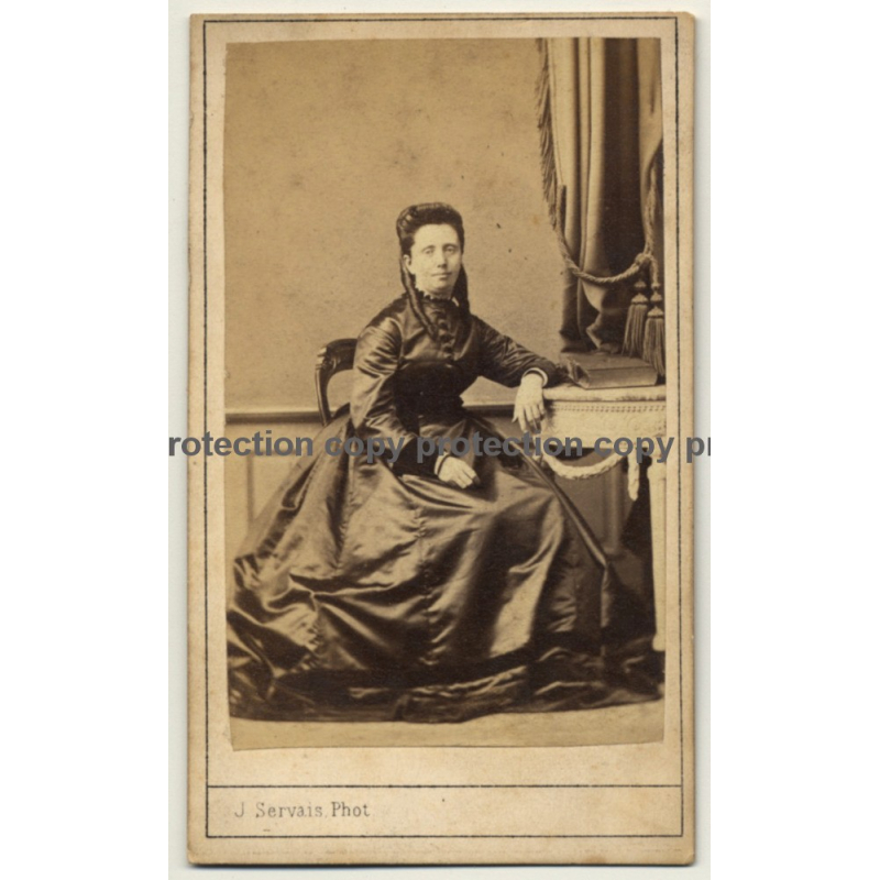 J. Servais / Liége: Fine Woman In Elaborate Dress (Vintage Carte De Visite / CDV ~1860s)