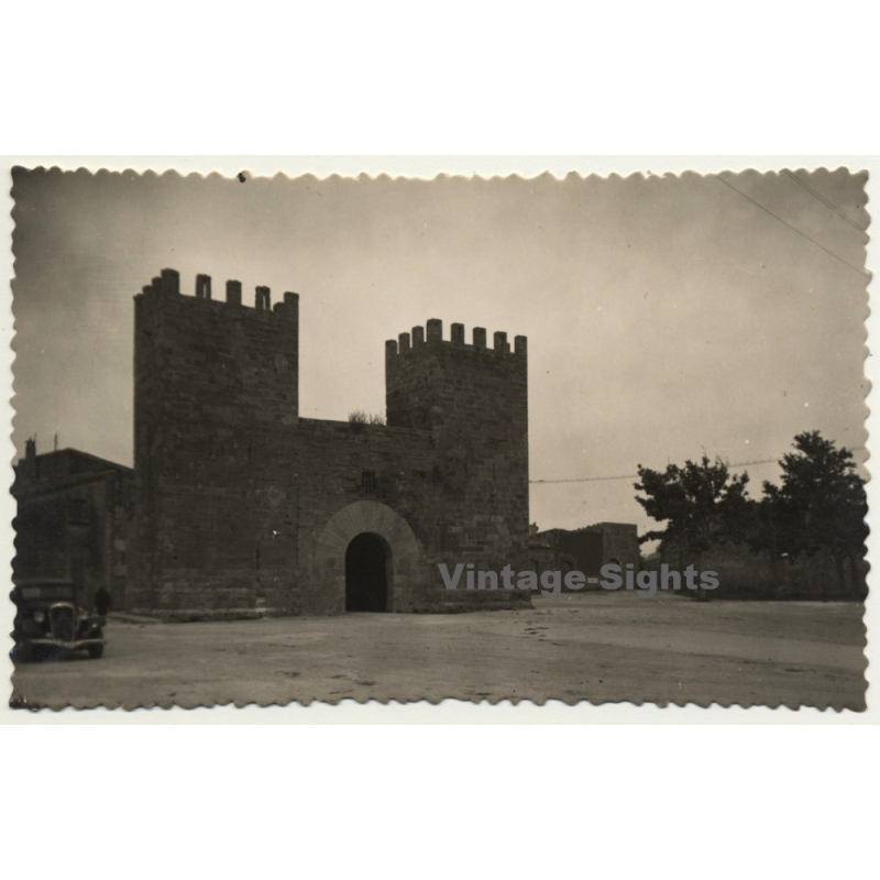Alcudia / Mallorca: Antigua Puerta De La Ciudad / Old Gate Town *2 (Vintage RPPC ~1950s)