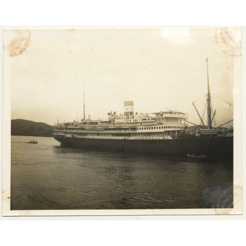 Matadi - Congo-Belge: Large Steamship On River Congo (Vintage Photo 1930) Matadi - Congo-Belge: Large Steamship On River Congo (Vintage Photo 1930)