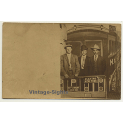 USA: 20th Century Limited Train - Leaving New York (Vintage...