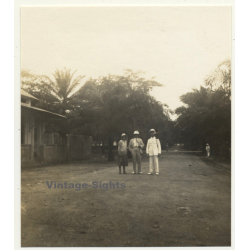 Congo-Belge: Colonial Officer & Couple On Grand Allée (Vintage Photo 1930)