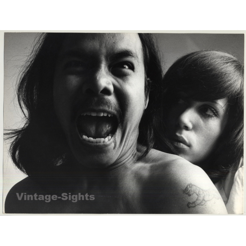 Portrait Of Hippie Couple *2 / Shout - Tiger Tattoo (Vintage Photo 1970s WOLFGANG KLEIN ~DIN A3)