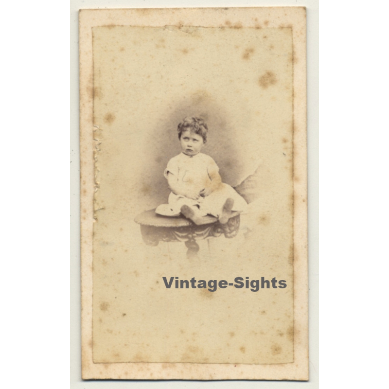 A. Dulluard / Bruxelles: Little Baby Girl On Table (Vintage Carte De Visite / CDV ~1870s) A. Dulluard / Bruxelles: Little Baby Girl On Table (Vintage Carte De Visite / CDV ~1870s)