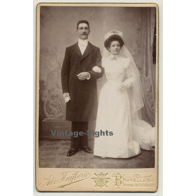 Adr. Huybers / Bruxelles: Portrait Of A Newly Wedded Couple (Vintage Cabinet Card ~1880s/1890s)