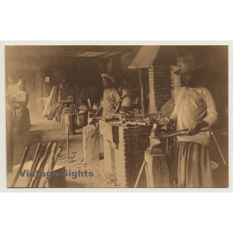 Boudewijnstad - Moba / Congo Belge: Blacksmiths At Work (Vintage PC ~1910s/1920s)
