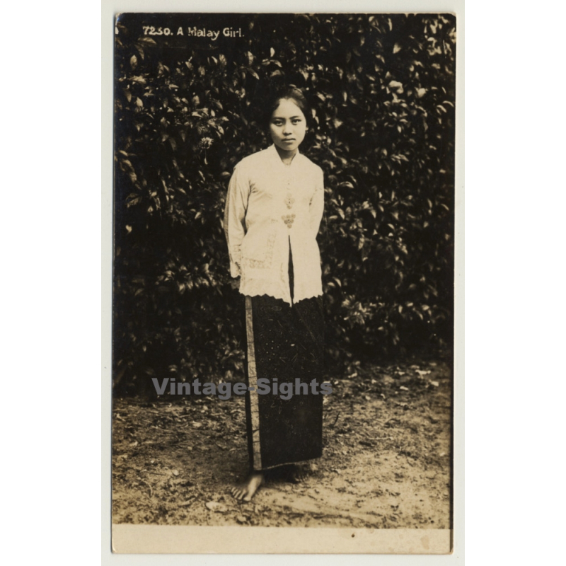 Malaysia: Portrait Of A Malay Girl / Ethno (Vintage RPPC)