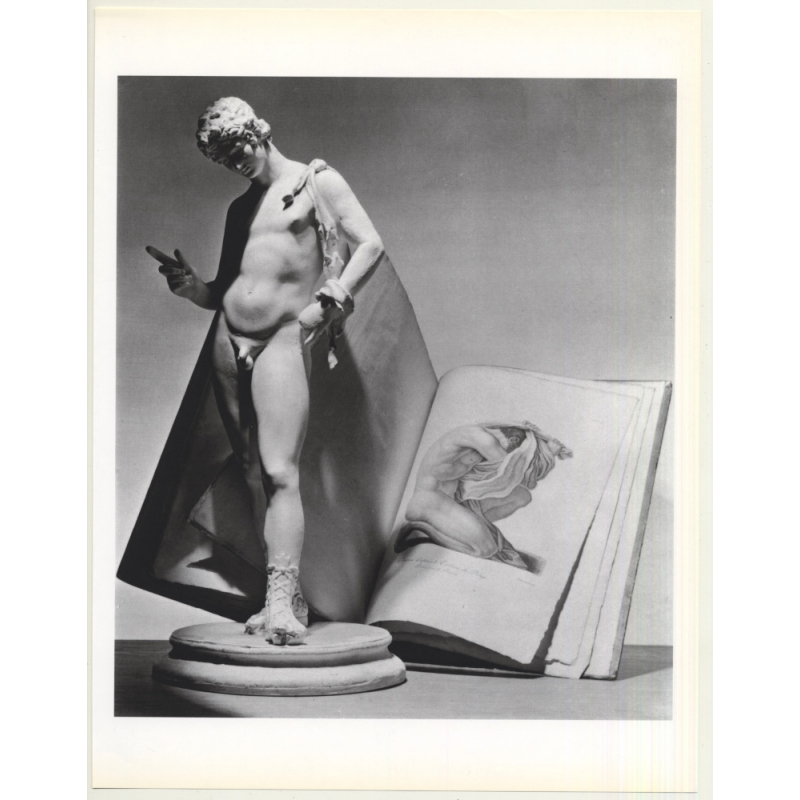 Horst P. Horst: Statue With Book 1938 (Sheet 1992: Form Horst 27 x 35.5 CM) Horst P. Horst: Statue With Book 1938 (Sheet 1992: Form Horst 27 x 35.5 CM)