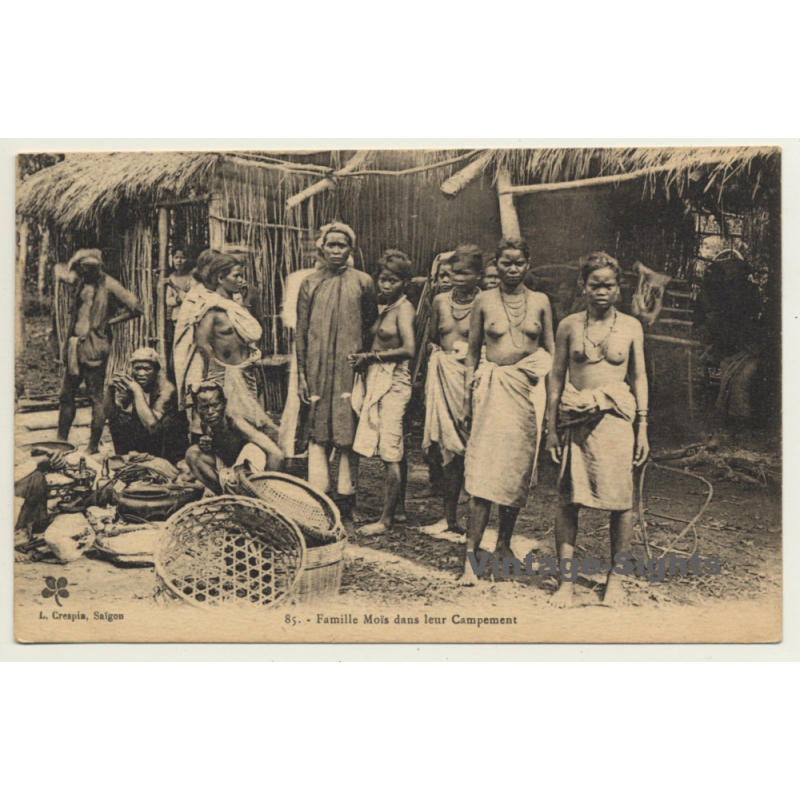 Indochine: Famille Moïs Dans Leur Campement (Vintage PC ~1910s/1920s Ethnic) Indochine: Famille Moïs Dans Leur Campement (Vintage PC ~1910s/1920s Ethnic)