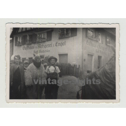 Fasching Am Gasthaus Metzgerei Engel / Mutschler - Zainingen (Vintage Photo)