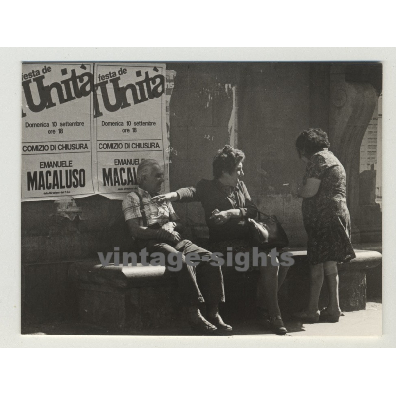 50100 Firenze / Italy: Older Folks Havin A Chat (Vintage Photo 1978) 50100 Firenze / Italy: Older Folks Havin A Chat (Vintage Photo 1978)