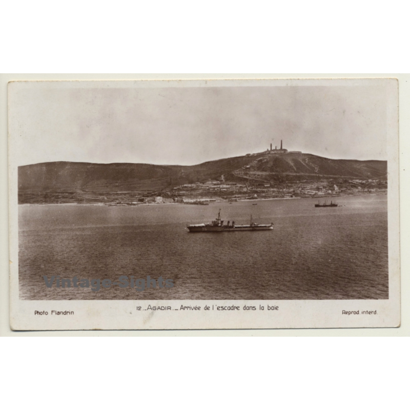 Agadir: Arrivée De L'Escadre Dans La Baie - Bataillon De L'Algier (Vintage RPPC 1938) Agadir: Arrivée De L'Escadre Dans La Baie - Bataillon De L'Algier (Vintage RPPC 1938)