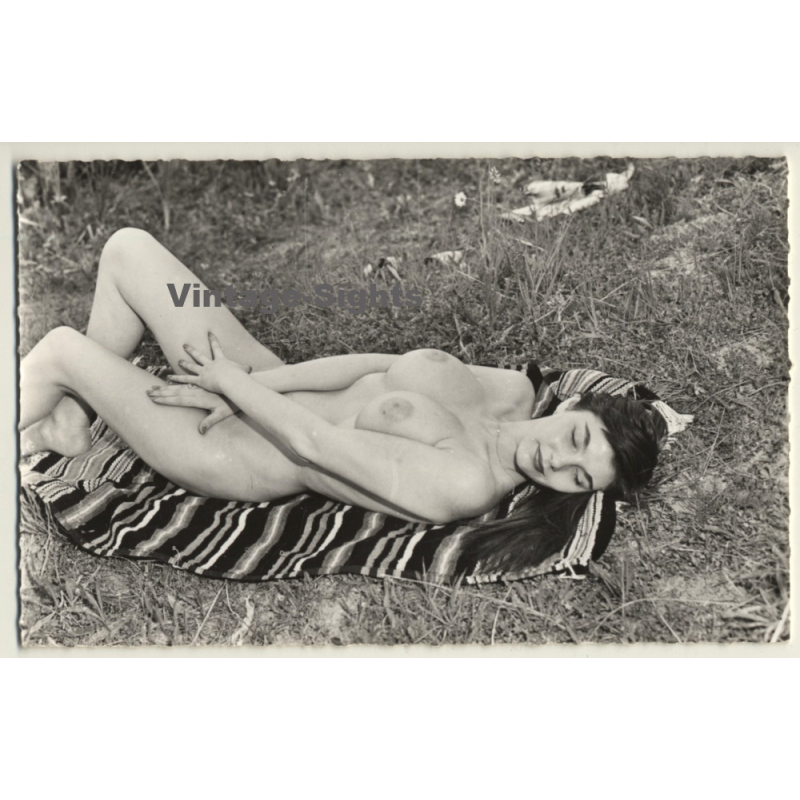 Shorthaired Nude Woman Relaxes On Picnic Blanket / Pin-Up (Vintage RPPC ~1950s)