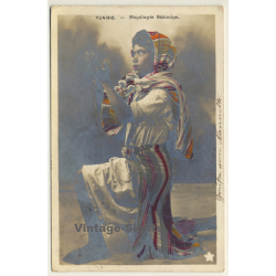 Tunisia: Mendiante Bédouine / Female Begger (Vintage RPPC Hand Tinted Ethnic 1904)