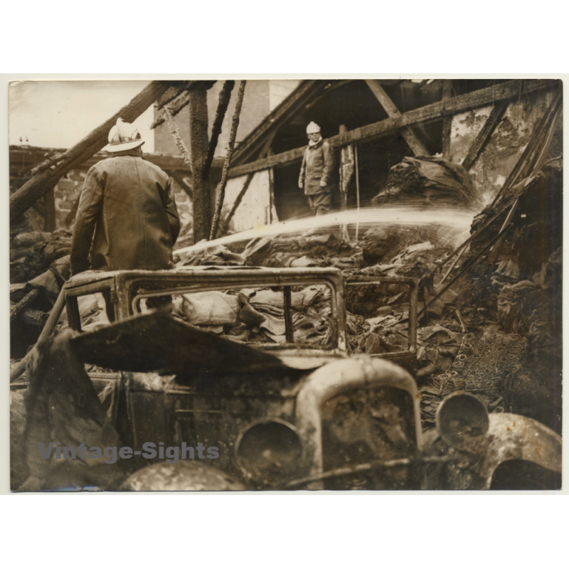 Pantin: Incendie - Fabrique De Sacs En Toile - Pompiers (Vintage Press Photo ~1930s)