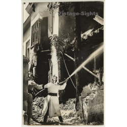Sofia / Bulgaria: Explosion At Jägerheim / Fire Fighters (Vintage Press Photo 1936)