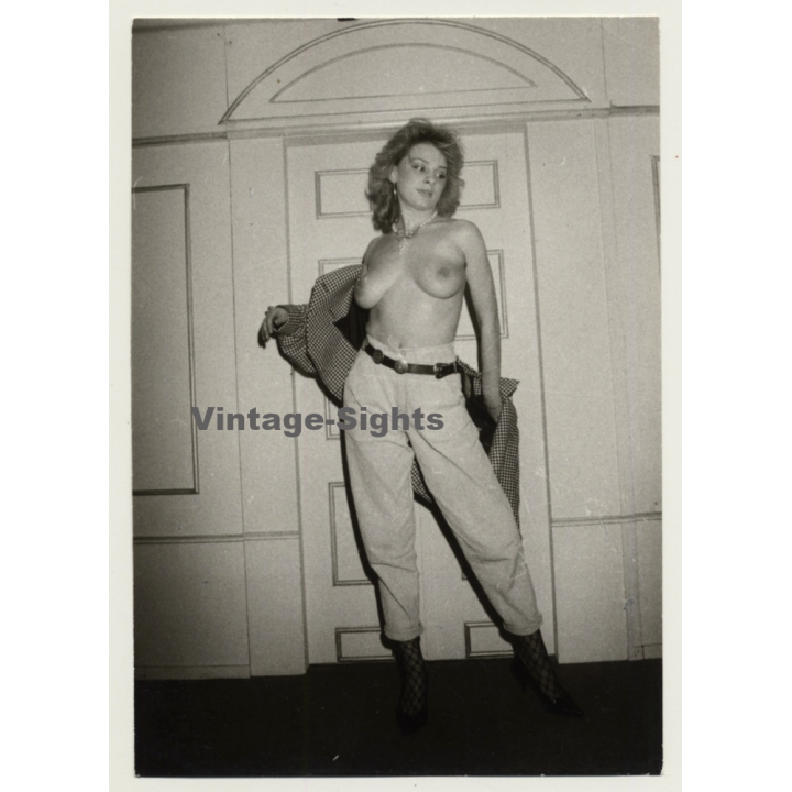 Topless Blonde 80s Nude *4 / Takes Off Blazer (Vintage Photo GDR 1980s)