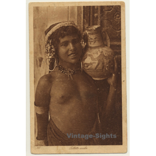 Lehnert & Landrock N° 133: Fillette Arabe / Topless - Ethnic (Vintage PC ~1920s)