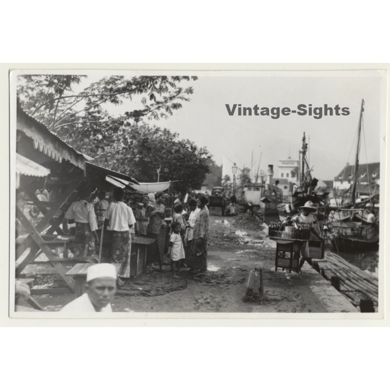 Java / Indonesia: Streetkids - Market - Street Vendor (Vintage Photo ~1930s)