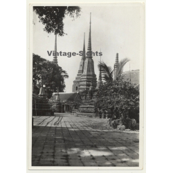 Bangkok / Thailand: Wat Pho Temple Complex (Vintage Photo ~1930s)