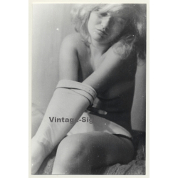 Pretty Blonde Semi Nude *1 / Arms Restraint Glove - BDSM (2nd Gen. Photo B/W ~1960s)