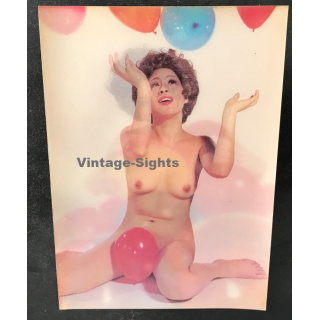 Nude Playing With Ballons / Pin-Up (Vintage 3D Stereo Effect Postcard Toppan)