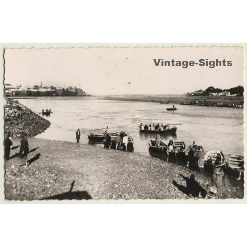 Rabat / Morocco: Barquassiers Sur Le Bou Regreg (Vintage RPPC 1940s/1950s) Rabat / Morocco: Barquassiers Sur Le Bou Regreg (Vintage RPPC 1940s/1950s)