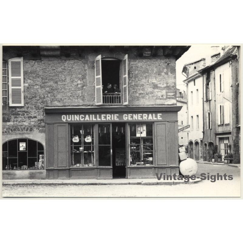 St. Céré / Dep 46 Lot: Place Du Mercadial - Quincaillerie Generale (Vintage Photo 1960s)