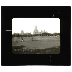 Bombay: Gare Victoria - Cricket Players (Vintage Glass Dia Positive 1910s)