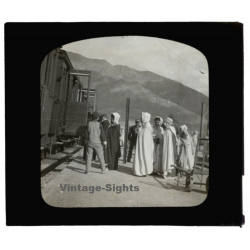 Maghreb / Africa: Berbers At About To Enter Train (Vintage Glass Dia Positive 1910s)