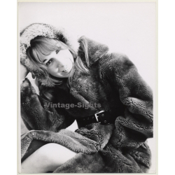 Jerri Bram (1942): Pretty Young Brunette In Winter Coat (Vintage Photo ~1970s)