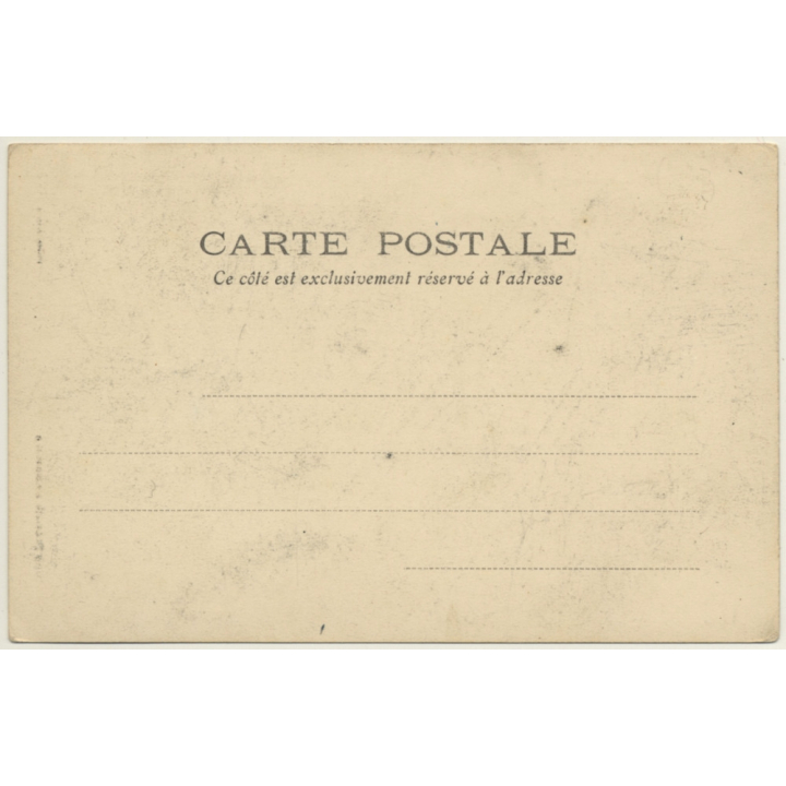 Vietnam: Une Flûtiste Annamite / Traditional Costume - Ethnic (Vintage PC 1900s)