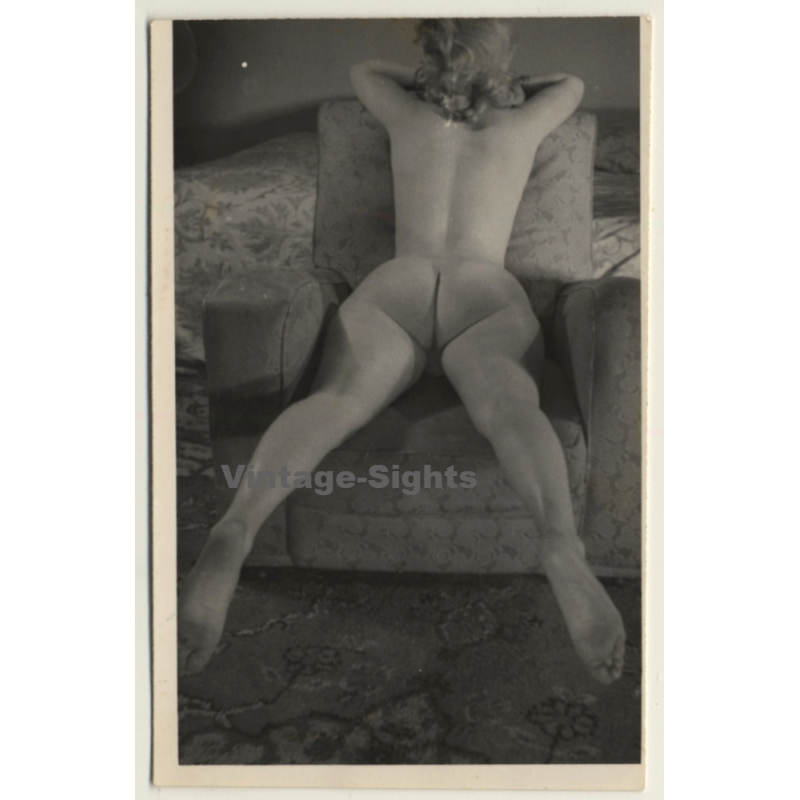 Rear View: Nude On Lounge Chair*2 / Butt - Legs - Risqué (Vintage Photo ~1940s/1950s)