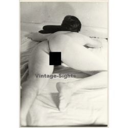 Rear View: Shorthaired Nude On Bed / Butt - Legs (Vintage Photo GDR ~1970s/1980s)