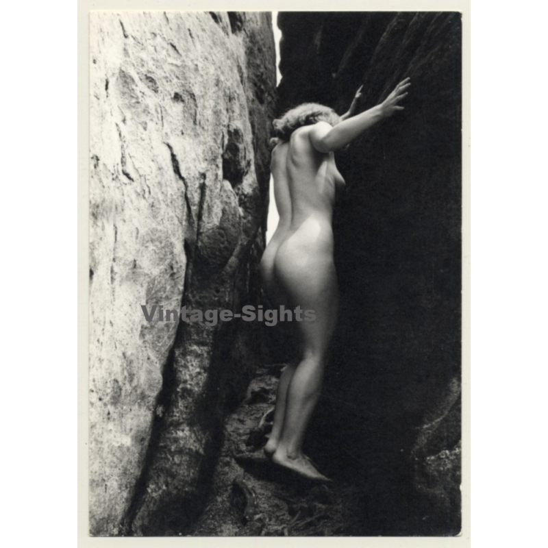 Rear View: Nude Woman In Crevice / Butt (Vintage Photo GDR ~1980s)