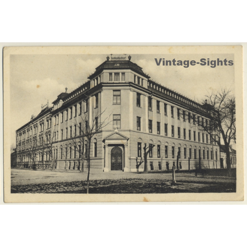 Szeged / Hungary: School Sisters Educational Institution (Vintage PC 1929)