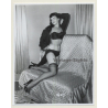 Irving Klaw: Bettie Page In Black Bra & Panties 1647 / Pin-Up - BDSM (Vintage Photo USA)