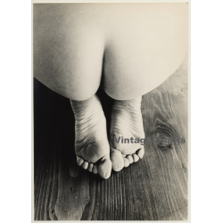 Jerri Bram (1942): Nude Study - Close-up Butt, Feet & Toes...