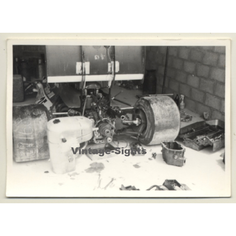 Nivelles-Baulers GP Formula 1: N°25 Howden Ganleys' BRM In Pit (Vintage Photo 1972)